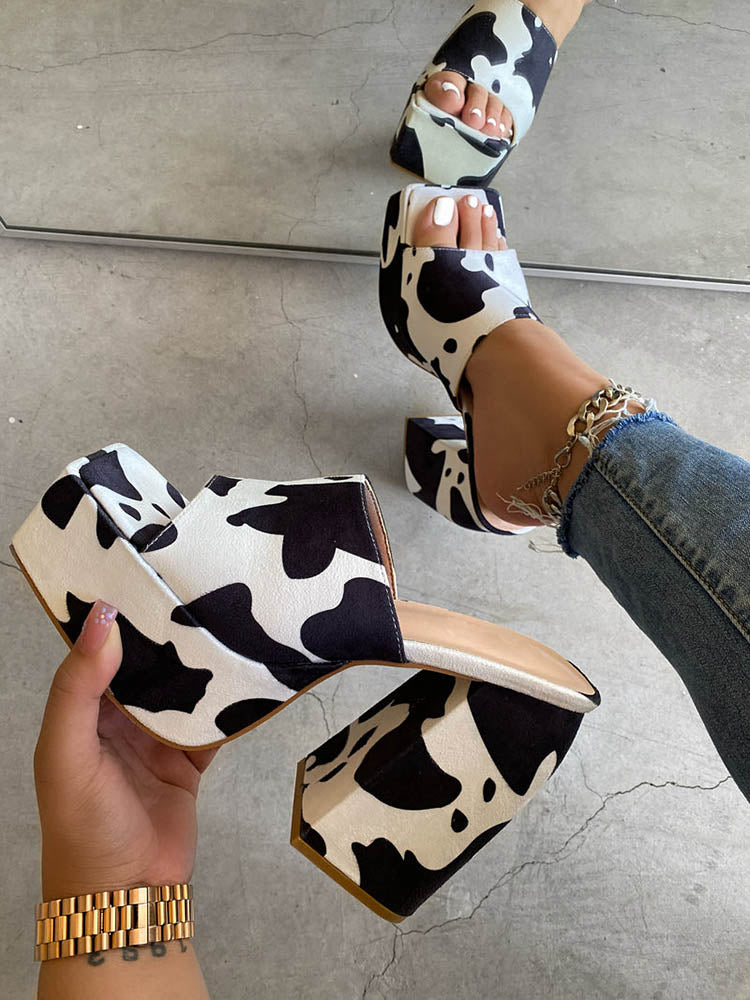 Printed Chunky Heeled Platform Sandals - ECHOINE